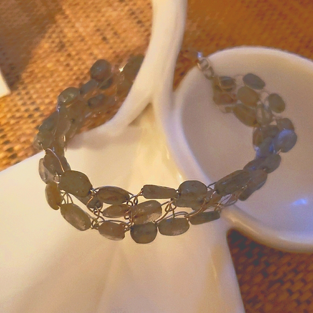 Knitted sterling silver w labradorite